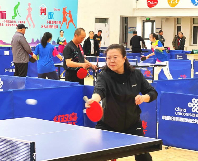 16832996981888.jpg 0427北方建設集團赴師乒乓球賽 (4)_副本.jpg